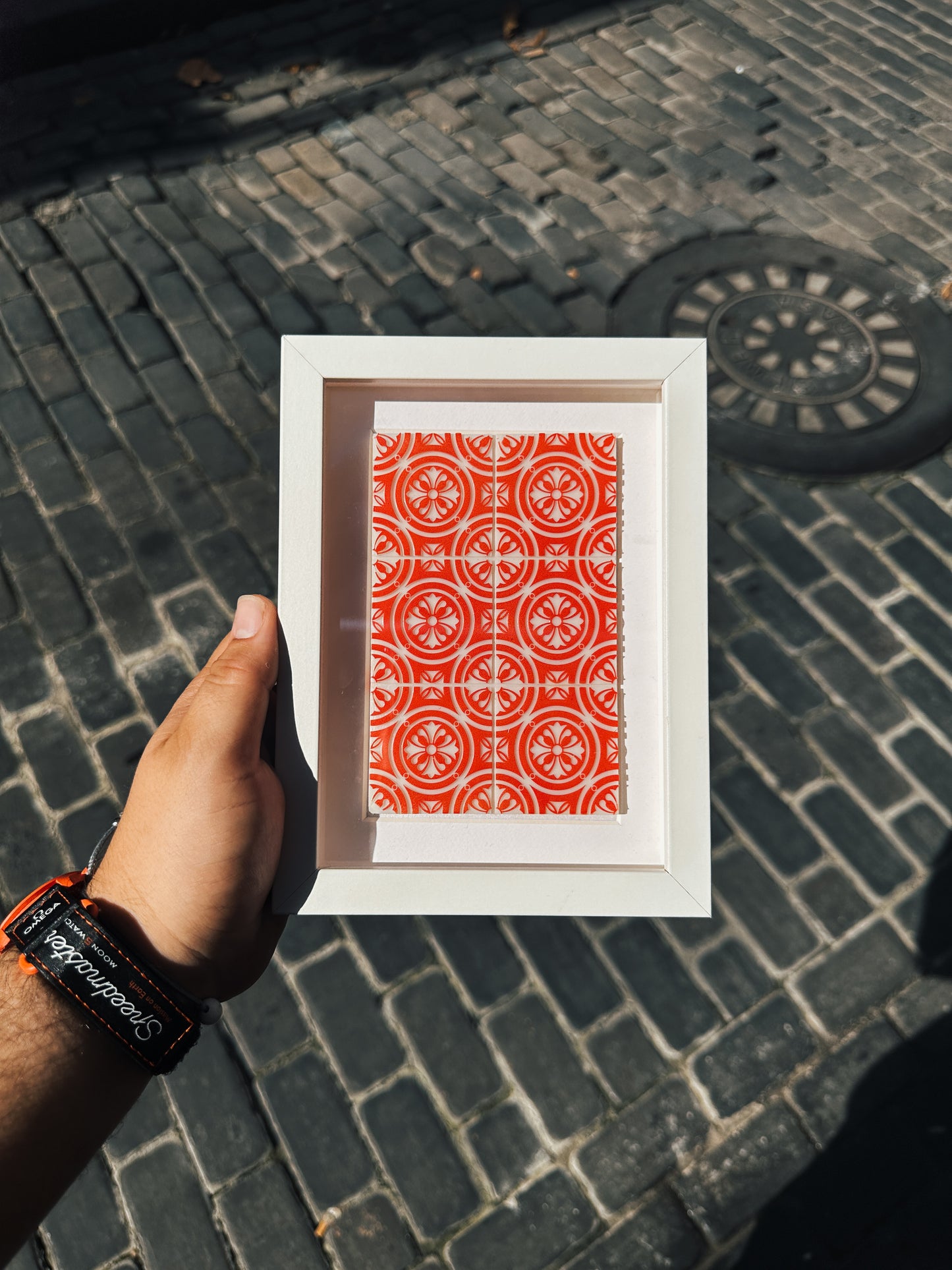 LOSAE’ FRAMED TILE