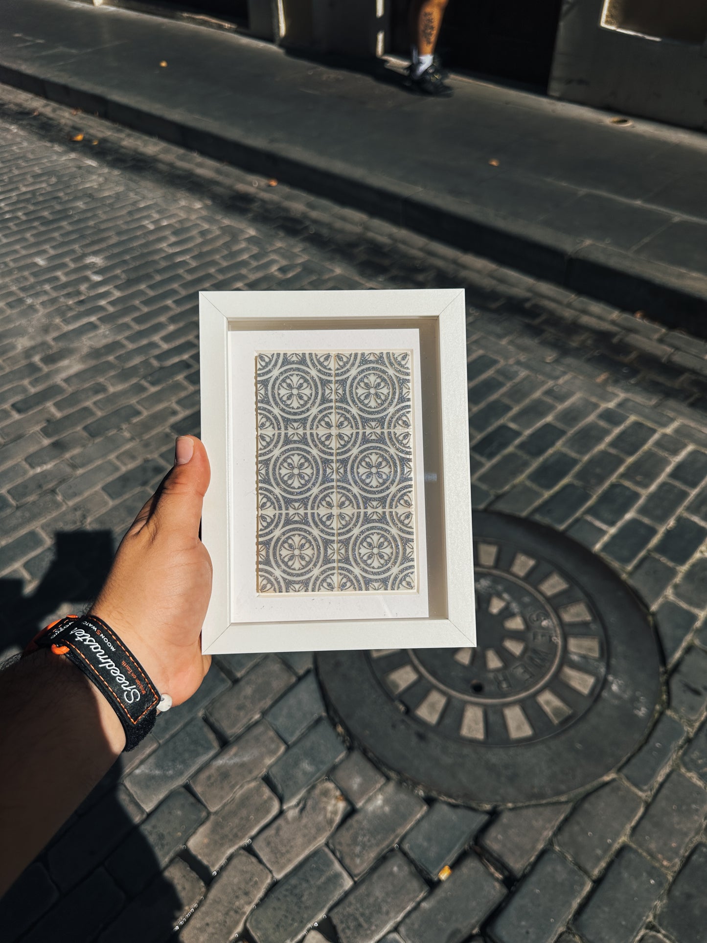 LOSAE’ FRAMED TILE