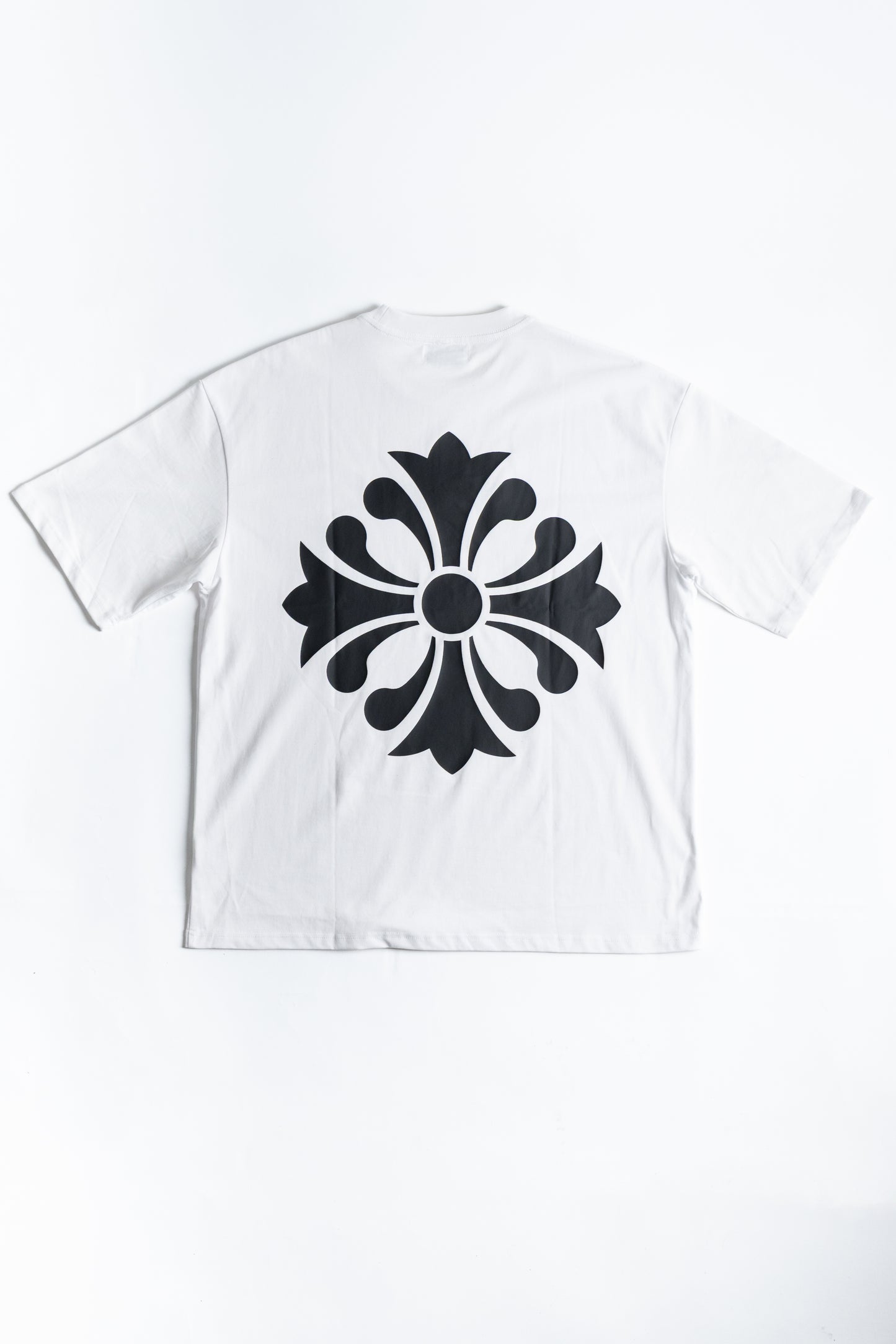 FORJALUZ CROSS OVERSIZED T-SHIRT (OFF-WHITE)
