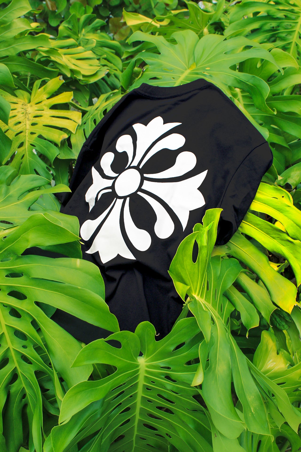 FORJALUZ CROSS OVERSIZED T-SHIRT (BLACK)